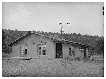 Adobe_house_ca_1935_Macrander_homestead